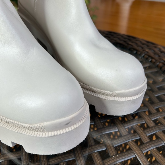 Steve Madden Womens Boots 11 Ivory Roxie Faux Leather - Picture 7 of 8